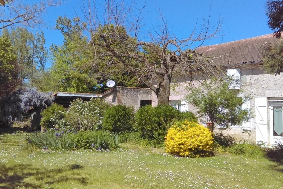 Les Glycines Villa Saint-Pierre-de-Buzet Kültér fotó